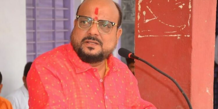 धमक्या देऊ नका, धमक्या द्याल तर..; गुलाबराव पाटलांना ठाकरे गटाच्या नेत्याचा इशारा