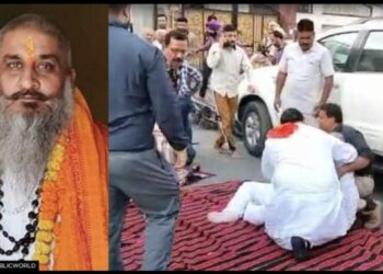 निदर्शने सुरु असतांना पोलिसांसमोरच शिवसेनेच्या नेत्यावर गोळ्या झाडून केली हत्या