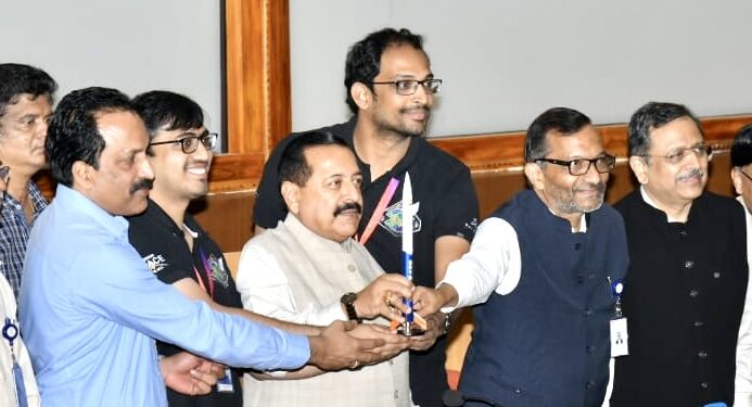 Vikram Rocket ; इस्रो सबऑर्बिटल या भारताच्या पहिल्या खाजगी रॉकेटचे अंतराळात प्रक्षेपण करून इतिहास घडवला