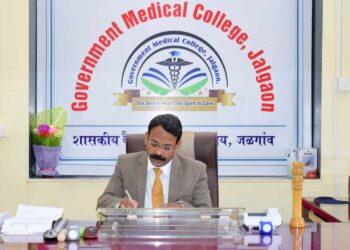 जळगाव मेडिकल कॉलेजचे कर्तव्यदक्ष अधिष्ठाता डॉ. रामानंद यांची बदली