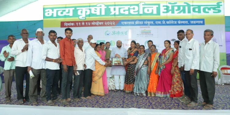 विज्ञान व तंत्रज्ञानाची सांगड घातलेले कृषी प्रदर्शन : पालकमंत्री गुलाबराव पाटील