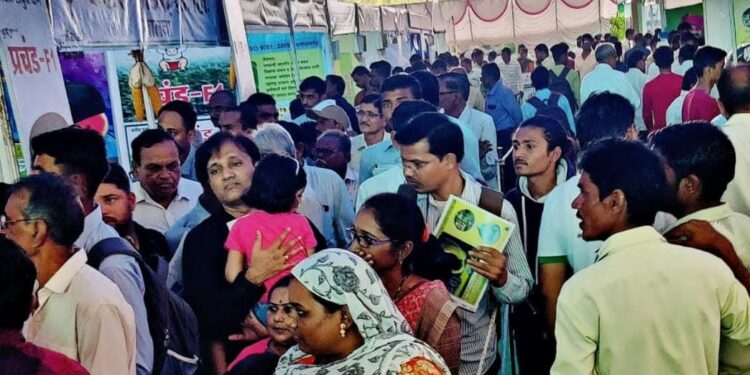 अॅग्रोवर्ल्ड कृषी प्रदर्शनाचा सोमवारी समारोप ; खान्देशातील हजारो शेतकऱ्यांच्या भेटीमुळे विक्रमी प्रतिसाद