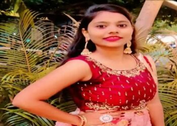 Jalgaon news ; भरधाव डंपरची दुचाकीला जोरदार धडक, बहिणीचा जागीच मृत्यू तर भाऊ गंभीर