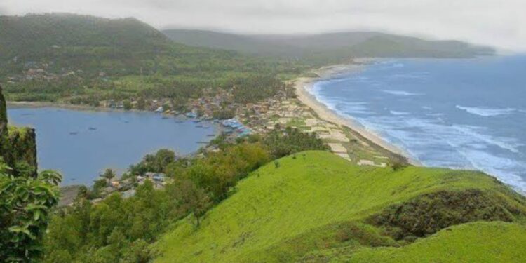 महाराष्ट्रातील ‘या’ गावात आजही चक्क ‘पोर्तुगीज’ भाषा बोलली जाते…