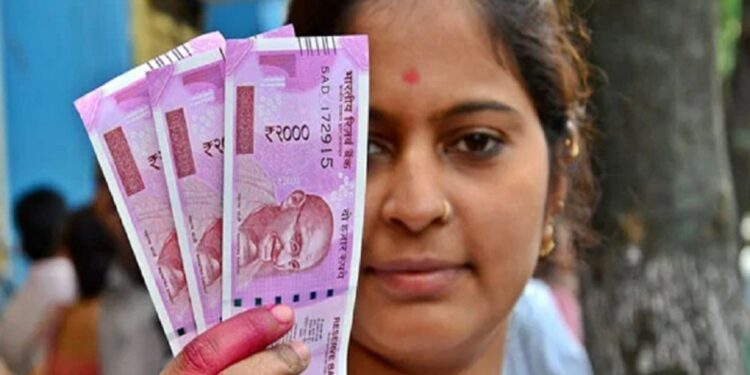 मोदी सरकार देणार ‘या’ विवाहित महिलांना मिळणार 6000 रुपये, जाणून घ्या योजनेबाबत..