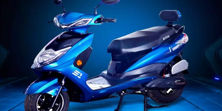 एका चार्जवर 240 किमी धावणारी ई-स्कूटर लाँच ; किंमत फक्त इतकी?