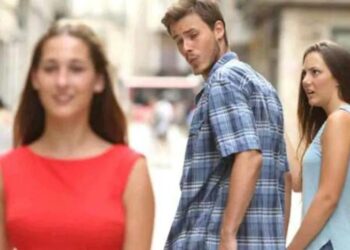 खबरदार पुरुषांनो! आता महिलांकडे 14 सेकंद पाहिल्यास होणार तुरुंगवास