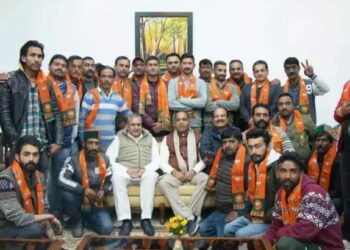 राहुल गांधी महाराष्ट्रात, अन् तिकडे काँग्रेसच्या २६ नेत्यांनी राजीमाना देत केला भाजपात प्रवेश