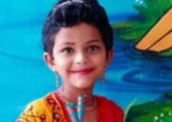 5 वर्षांच्या बहिणीवर ब्लेडने वार करून खून? मुलीचे कारण ऐकून कुटुंबीय हादरले