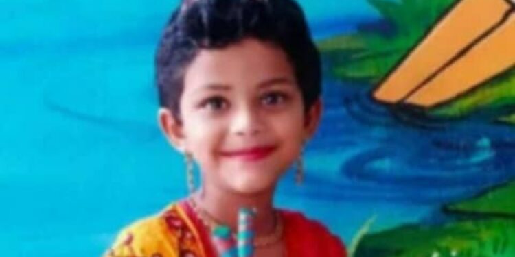 5 वर्षांच्या बहिणीवर ब्लेडने वार करून खून? मुलीचे कारण ऐकून कुटुंबीय हादरले