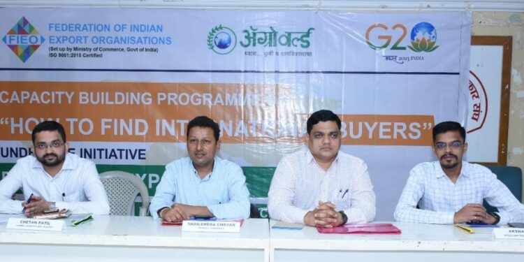 शेतमाल निर्यात संधी कार्यशाळेला उस्फुर्त प्रतिसाद फिओ व अॅग्रोवर्ल्डच्या कार्यशाळेने आत्मविश्वास वाढल्याचा शेतकर्यांचा सूर