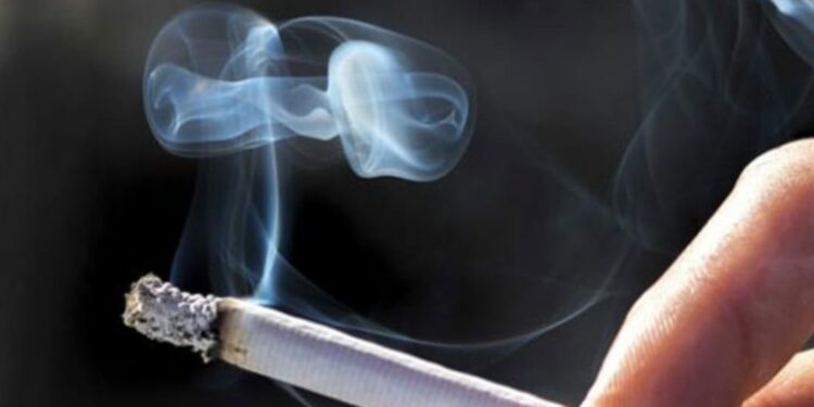 सिगारेट फुकणाऱ्यांसाठी बातमी ; सिंगल सिगारेटच्या विक्रीवर बंदी ?
