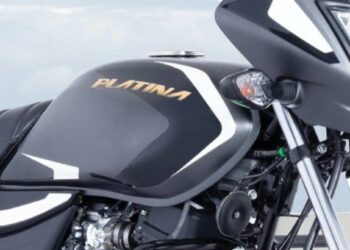 दुचाकी घेण्याचा विचार करताय? Bajaj ने लाँच केली स्वस्त आणि मस्त बाईक, जाणून घ्या फिचर?