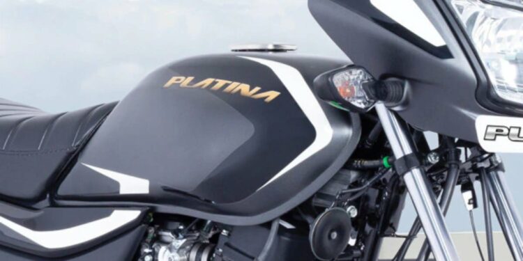 दुचाकी घेण्याचा विचार करताय? Bajaj ने लाँच केली स्वस्त आणि मस्त बाईक, जाणून घ्या फिचर?