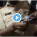 रिक्षाचालकाकडून 200 रुपयांची लाच घेताना पोलीस अधिकारी कॅमेऱ्यात ‘कैद’ ; Video झाला व्हायरल