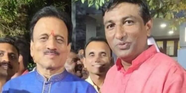 मंत्री महाजनांचे विश्वासू अरविंद देशमुखांची जिल्हा दूध संघात एंट्री ; ‘इतक्या’ मतांनी मिळविला विजय