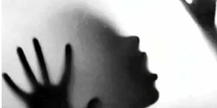 अरे बापरे.. प्रायव्हेट पार्ट कापून 12 वर्षीय मुलासोबत केलं संतापजनक कृत्य