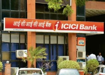 ICICI बँकेच्या ग्राहकांसाठी आनंदाची बातमी, FD वर मिळेल अधिक व्याज