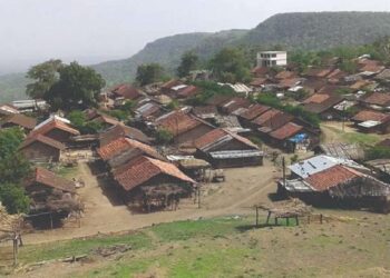 महाराष्ट्र सरकारची डोकेदुखी ; जळगावच्या चार गावांनी दिला मध्य प्रदेशात जाण्याचा इशारा