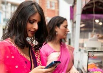 भारतातील महिला गुंतवणुकीपूर्वी करतातअसे काम.. अहवालात महिलांबाबत धक्कादायक खुलासा