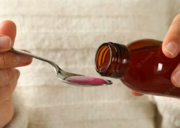 थांबा..! बाळाला कफ सिरप प्यायल्या देताय? आधी वाचा ‘ही’ बातमी