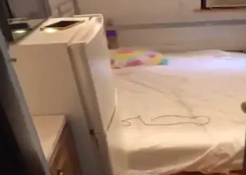 म्हणून पतीने पत्नीसोबतचे बेडरूममधील व्हिडिओ केले व्हायरल