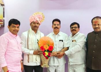 राज्य मराठी पत्रकार संघांचे अध्यक्ष वसंत मुंडे यांच्यावर अभिष्टचिंतनाचा वर्षाव