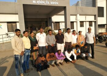 उद्योजकाकडे आठ लाखांची खंडणीची मागणी ; पत्रकारासह आठ संशयितांना अटक ; तीन महिलांचा समावेश