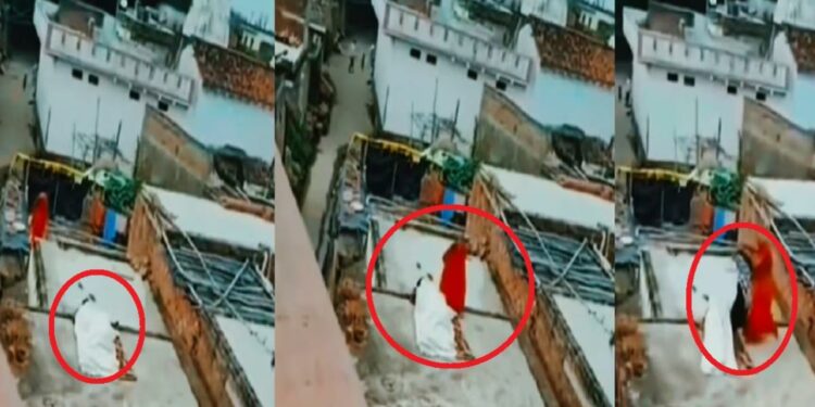 अरे देवा! गच्चीवर चादरीच्या आता प्रेमी युगुलाची रासलीला सुरु होती, तितक्यात आई आली अन्.. पहा VIDEO