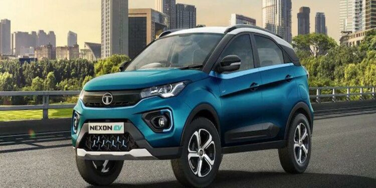 अशी संधी पुन्हा येणार नाही! टाटाने ‘या’ इलेक्ट्रिक गाड्यांच्या किमतीत केली कपात