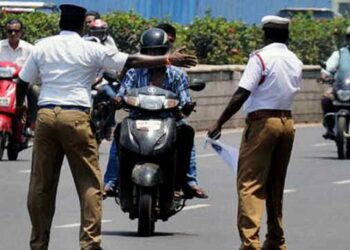 वाहतुकीच्या नियमात मोठा बदल ; हे नवीन नियम त्वरित जाणून घ्या