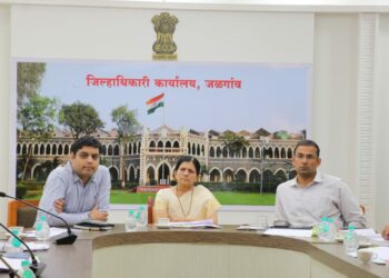 लोकसेवा हक्क कायद्यामुळे नागरिकांना पारदर्शक व कालबद्ध सेवा मिळण्याचा अधिकार ; जाणून घ्या कायदा…