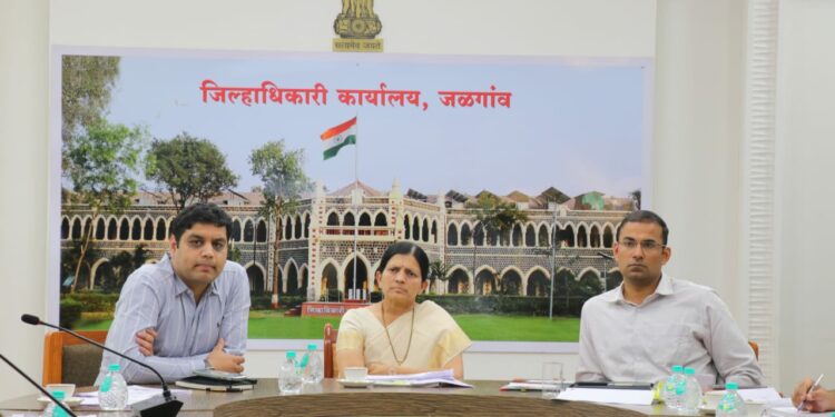 लोकसेवा हक्क कायद्यामुळे नागरिकांना पारदर्शक व कालबद्ध सेवा मिळण्याचा अधिकार ; जाणून घ्या कायदा…