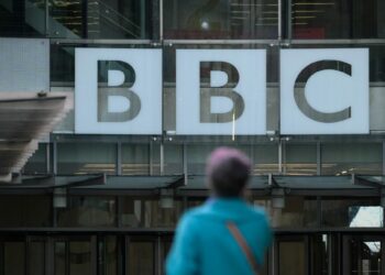 मोठी बातमी! बीबीसीच्या दिल्ली-मुंबई कार्यालयांवर आयकर विभागाची छापेमारी, सर्व कर्मचाऱ्यांना फोन जप्त