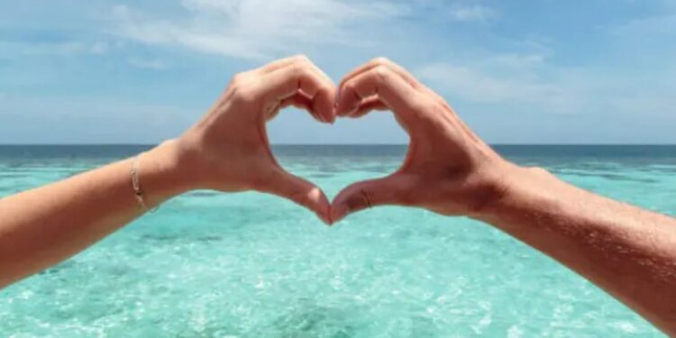 आज या 4 राशींना मिळणार गुडन्यूज ! प्रेयसीसोबत वेळ घालवाल, लव्ह लाईफ मजेत जाईल