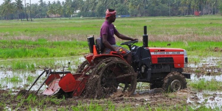 जळगाव जिल्ह्यातील ‘या’ लाभार्थ्यांना मिळणार मिनी टॅक्ट्रर खरेदीवर तब्बल 90 टक्के अनुदान