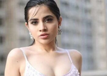 उर्फीने व्हॅलेंटाईन डे स्पेशल लूक केला शेअर ; फोटो-व्हिडिओ सोशल मीडियावर झाले प्रचंड व्हायरल