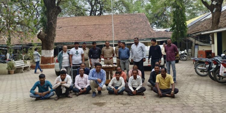 Jalgaon News; रावेर येथे जुगार अड्डयावर छापा ; स्थानिक गुन्हे शाखेची मोठी कारवाई