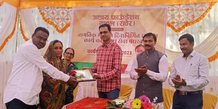 सौ. वैशाली ताठे यांना महाराष्ट्र शासनाकडून संवादिनी गौरव प्रमाणपत्र प्राप्त