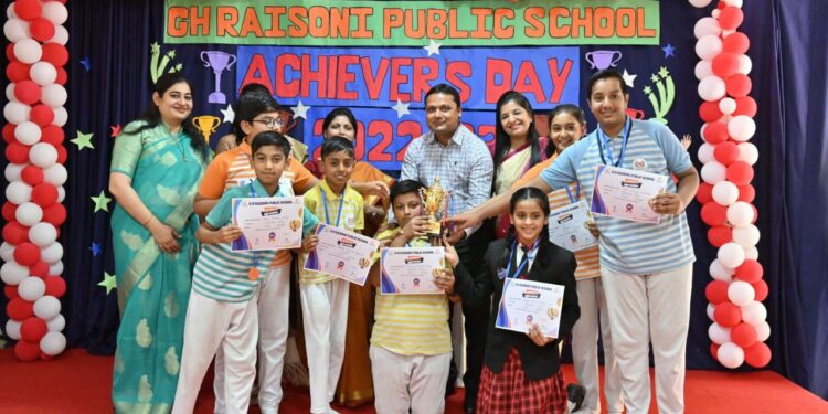 जी. एच. रायसोनी पब्लिक स्कूलमध्ये विविध स्पर्धांचे बक्षीस वितरण सोहळा ; ‘हे’ ठरले विविध स्पर्धेतील विजेते