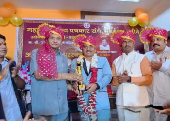 उद्योजक, राजकारणी, पत्रकार पुरुषोत्तम ठाकूर यांचे सामाजिक कार्य गौरवास्पद : वसंत मुंडे