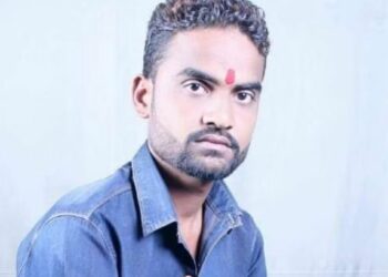 भररस्त्यात नगरसेवकाची धारधार शस्त्राने वार करून निर्घृण हत्या ; महाराष्ट्रातील धक्कादायक घटना