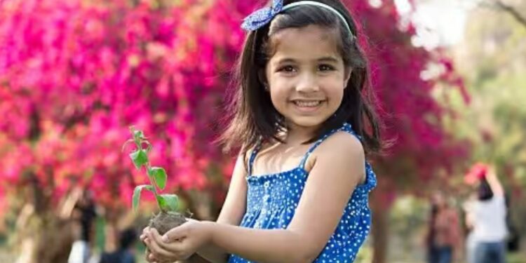 जन्मानंतर मुलीला ५ हजार रुपये तर १८ वर्षाची झाल्यावर ७५ हजार रोख मिळणार ; अजून बरंच काही… वाचा संपूर्ण अर्थसंकल्प!