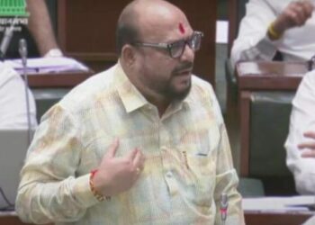 पन्नास खोके नागालँड ओके ; सभागृहात गुलाबरावांचा राष्ट्रवादीवर जोरदार प्रहार