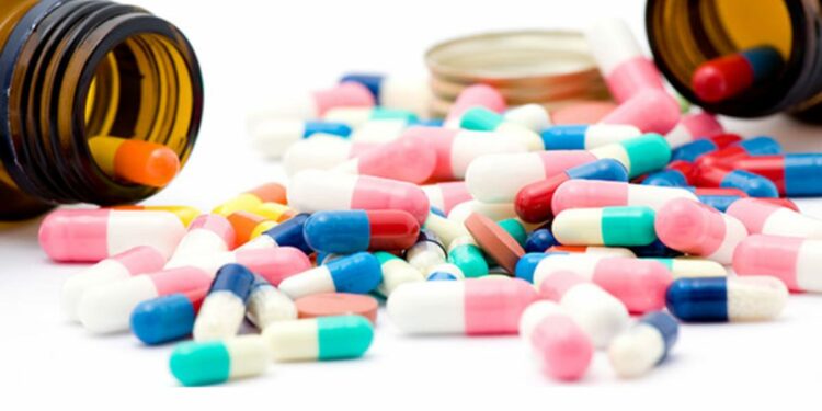 महागाईचा झटका! जीवनावश्यक औषधांच्या किमती 1 एप्रिलपासून वाढणार