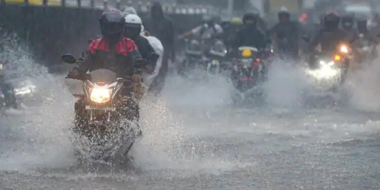 आजपासून जळगावसह ‘या’ जिल्ह्यात ‘इतके’ दिवस मुसळधार पाऊस अन् गारपीटचा इशारा