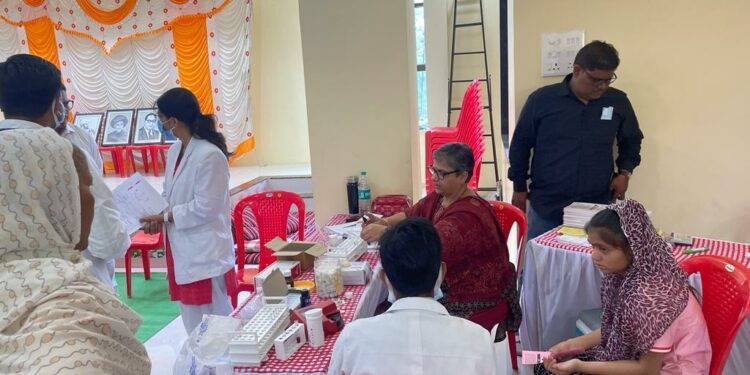 जळगावात सिकल सेल व पोश्चरल थेरपी शिबिराला प्रचंड प्रतिसाद