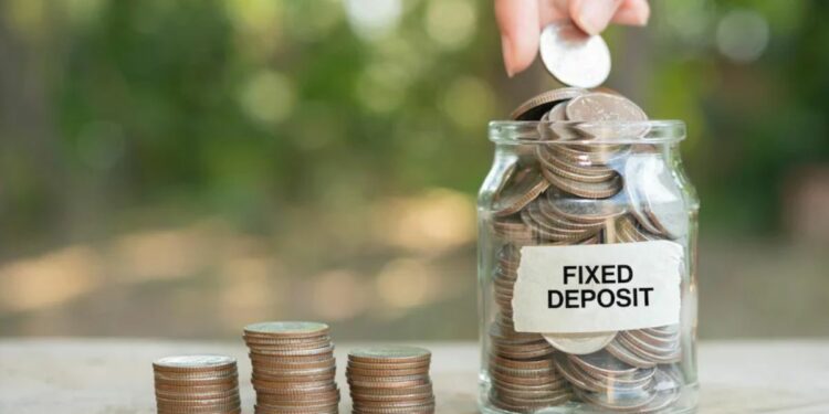 888 दिवसांसाठी FD मध्ये गुंतवणूक करा, ‘ही’ बँक देईल 9% पर्यंत व्याज