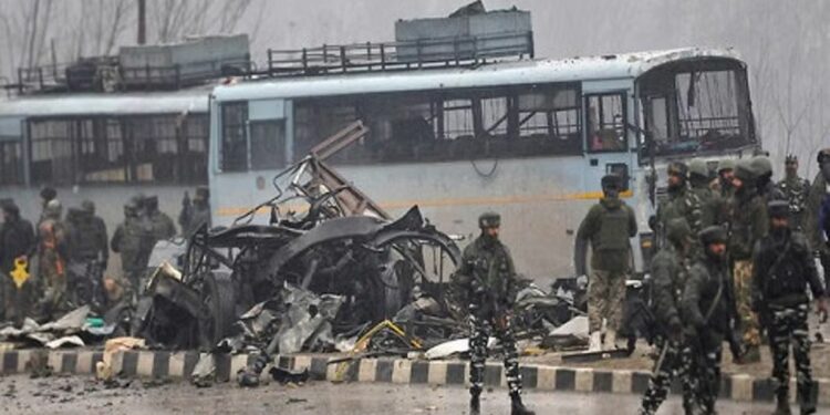 मोदी सरकारच्या चुकीमुळं पुलवामा हल्ला, गप्प राहण्याचेही दिले होते निर्देश ; माजी राज्यपालांच्या गौप्यस्फोटाने खळबळ