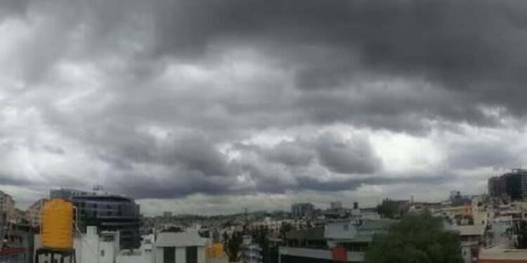 राज्यातील 15 जिल्ह्यांना हवामान खात्याकडून सतर्कतेचा इशारा